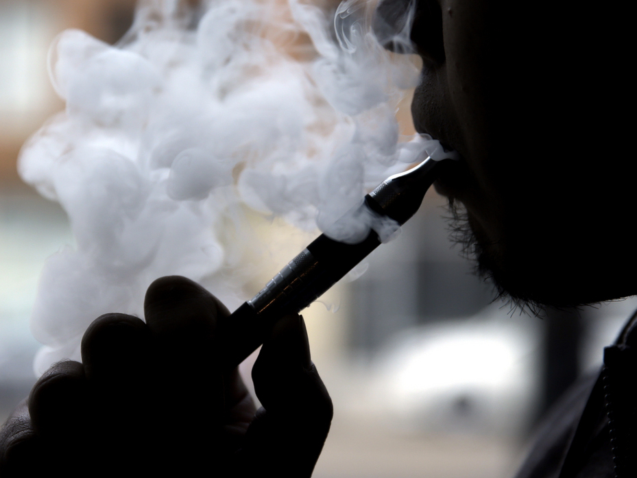 Cigarette électronique : protéger les jeunes face à la banalisation du vapotage
